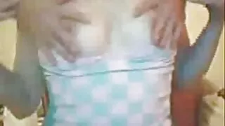젊은 금발을 만들하기로 동양 여자 섹스 결정 씨발 체육관에 공