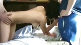 빨강 머리 부억 섹스 소녀 빨 음경에 보이는 카메라 렌즈