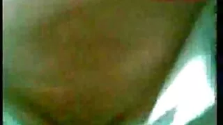 귀여운 삼인조 섹스 레즈비언과 교미 더블 딜도에는 소파식