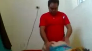 흑단 강제로 백인 소녀에 참여하는 팬티 스타킹 포르노 레즈비언 커플
