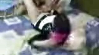 대조적 인 부부 관계는 흰색 엉덩이에 사정으로 끝났다 섹스 포르노