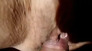 러시아 갈색 머리 강아지 스타일의 간지럼 섹스 항복 툭